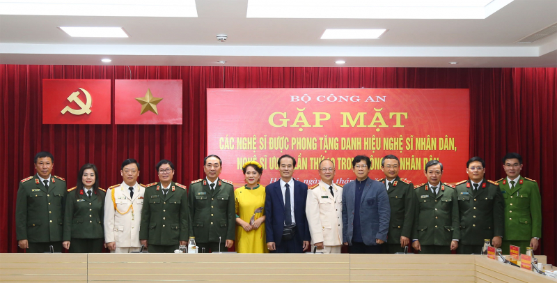 Biểu dương nghệ sĩ CAND được phong tặng danh hiệu Nghệ sĩ Nhân dân, Nghệ sĩ Ưu tú -0