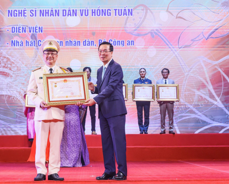 Trao tặng danh hiệu Nghệ sĩ Nhân dân, Nghệ sĩ Ưu tú đợt 10 -0