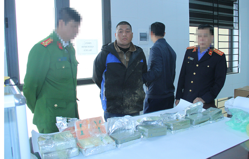 Đại uý Công an bị thương trong lúc truy bắt tội phạm ma tuý -0