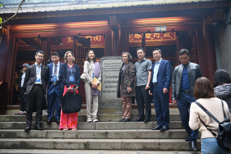 Mang hình ảnh Việt Nam tới gần hơn với bạn bè quốc tế -0