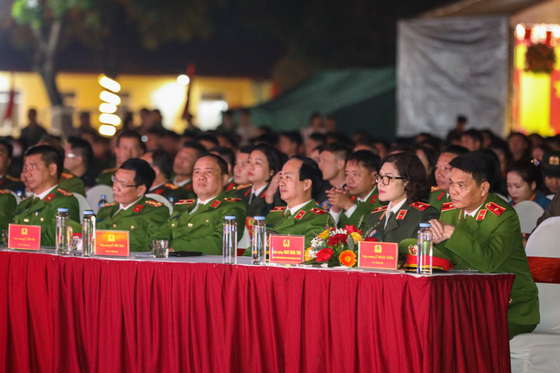 Tuyên dương 20 gương thanh niên Cảnh sát cơ động tiêu biểu năm 2024 -0