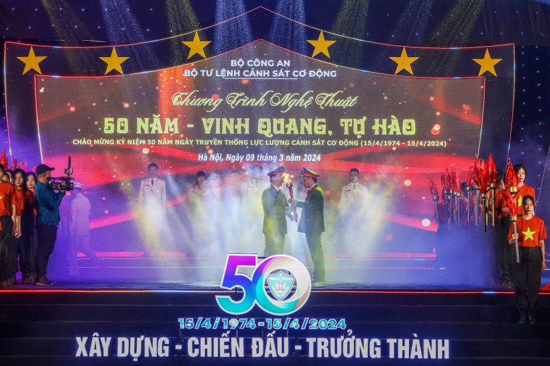 Tuyên dương 20 gương thanh niên Cảnh sát cơ động tiêu biểu năm 2024 -0
