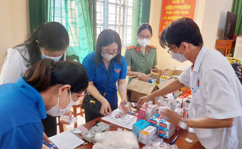 Tuổi trẻ Công an Sóc Trăng với chương trình “Tháng ba biên giới - Biên cương Tổ quốc tôi” -1