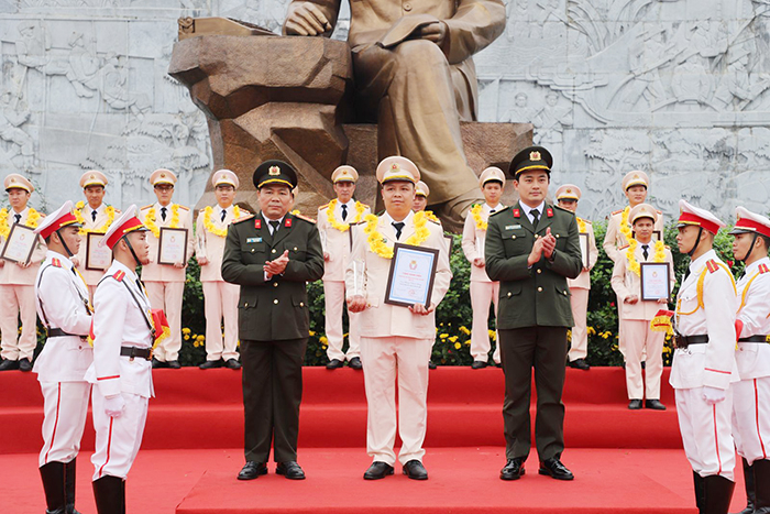 Vinh danh Gương mặt trẻ Công an Bắc Giang tiêu biểu và Gương Công an xã tiêu biểu năm 2023 -0