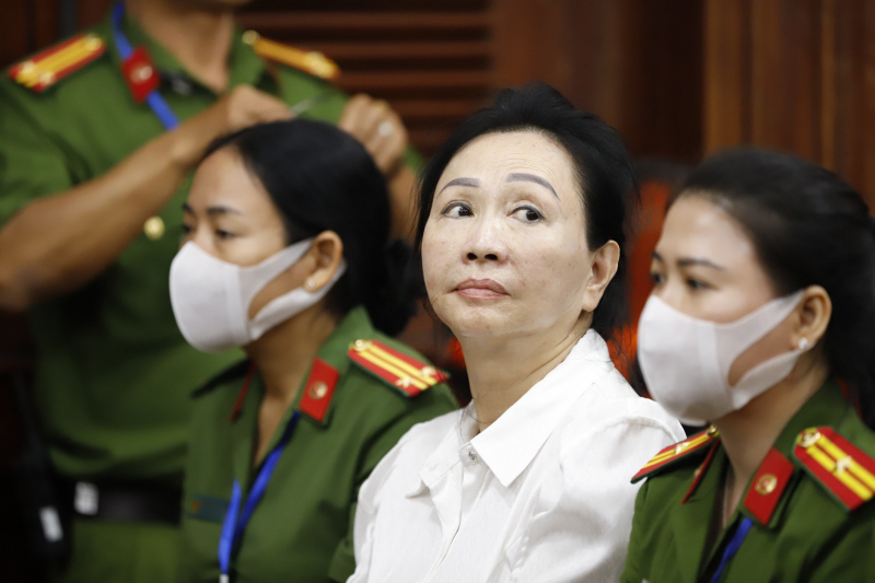 Thất vọng vì niềm tin đặt sai chỗ -0