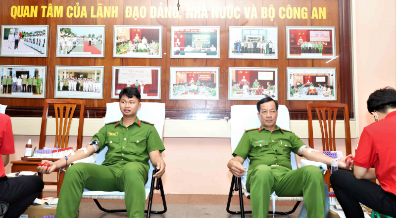 CBCS Công an tỉnh Hậu Giang hiến 150 đơn vị máu -0