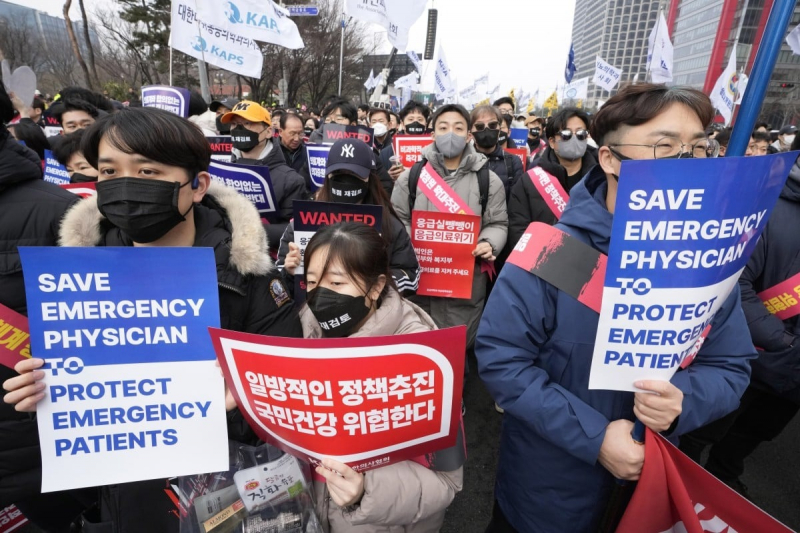 Hàn Quốc vật lộn trong cơn khủng hoảng ngành y tế -0