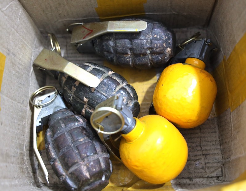 Triệt phá ổ nhóm “Chế tạo, tàng trữ, sử dụng, mua bán trái phép vũ khí quân dụng”; “Tàng trữ trái phép vật liệu nổ” -2