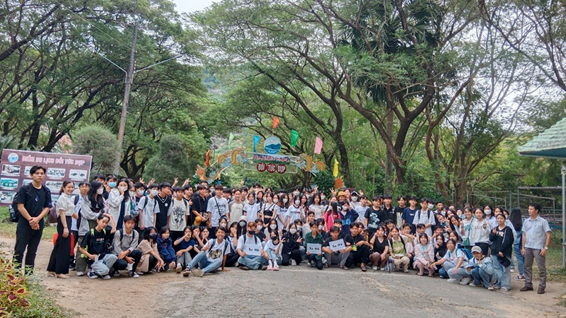 Sống mãi tuổi hai mươi -0