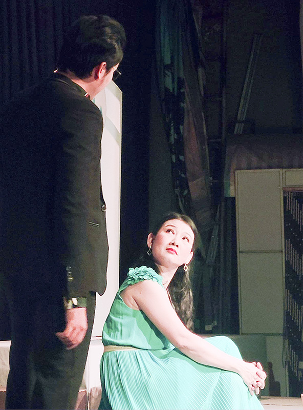 nsnd-m%3f-uyên-trong-v%3f-k%3fch-ái-tình-ngoài-hôn-nhân.jpg -1