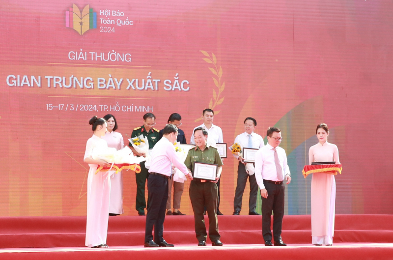 Bế mạc Hội báo toàn quốc năm 2024: Hướng tới một nền báo chí hiện đại, chuyên nghiệp, nhân văn -0