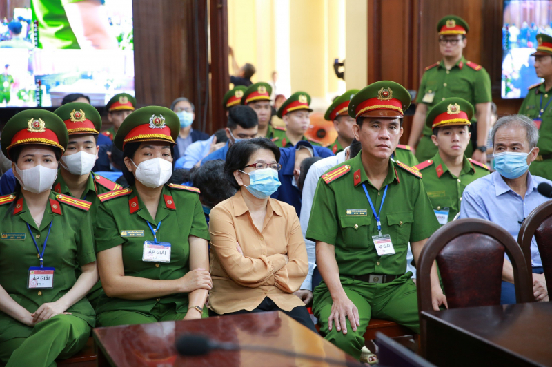 Vì sao nhóm cựu lãnh đạo Ngân hàng SCB bị đề nghị cách ly vĩnh viễn xã hội? -0