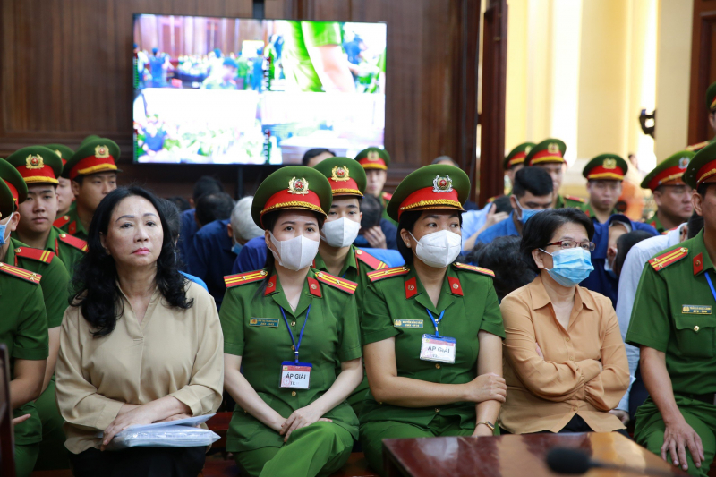 Vì sao nhóm cựu lãnh đạo Ngân hàng SCB và 2 thanh tra NHNN bị đề nghị cách ly vĩnh viễn? -0