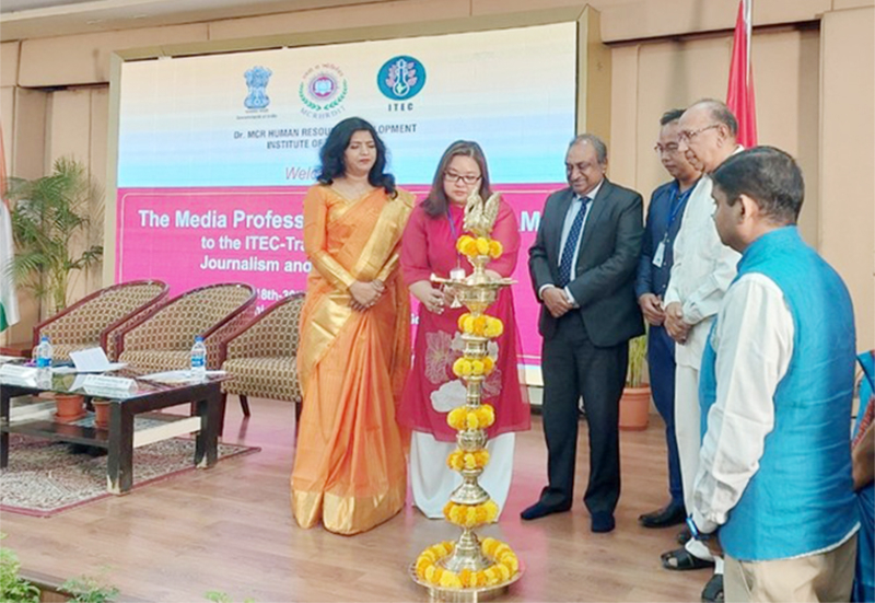 Nearly 30 Vietnamese media professionals to attend modern journalism training course in India  -1