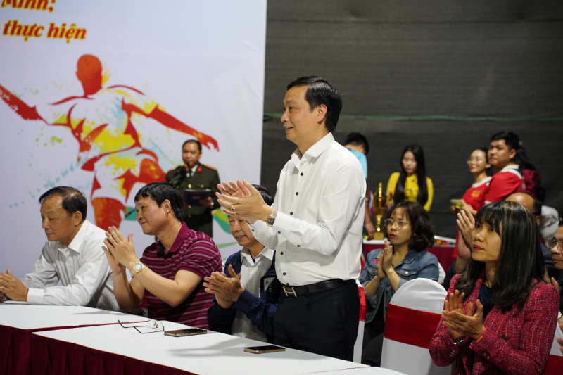 16cdb08afd25517b0834.jpg -0