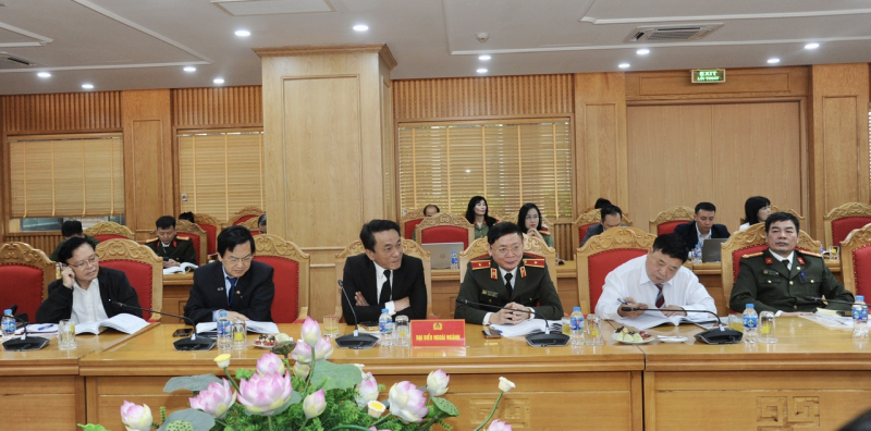 Giữ gìn và phát huy giá trị danh nhân văn hóa Việt Nam trong sự nghiệp bảo vệ an ninh, trật tự hiện nay -0