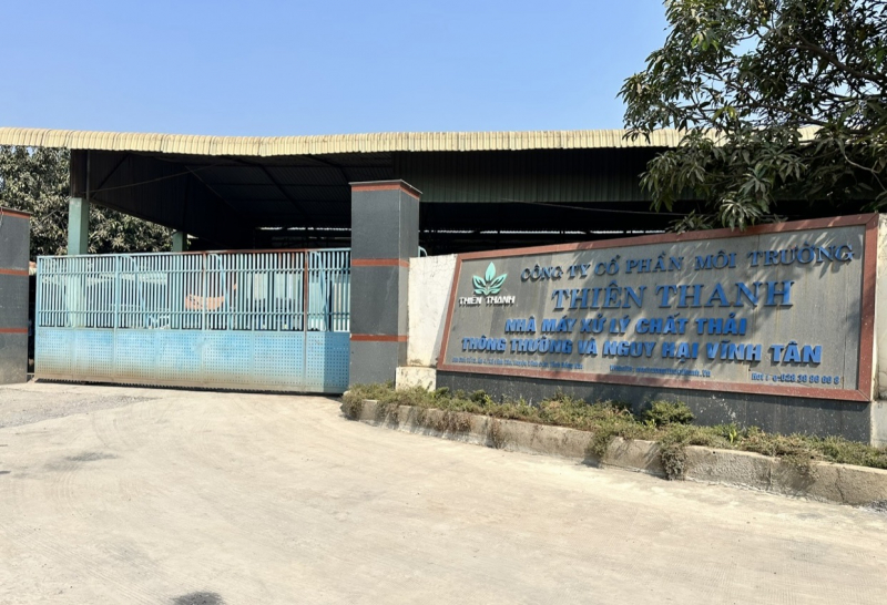 Kiểm tra doanh nghiệp xử lý rác thải nghi vấn chôn lấp chất thải nguy hại trái phép -0