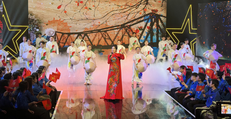 Tuyên dương 10 Gương mặt trẻ Việt Nam tiêu biểu năm 2023 -0