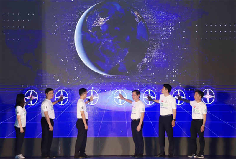 Giờ Trái đất 2024: Sau 1 giờ tắt đèn, cả nước tiết kiệm được 428.000 kWh -0