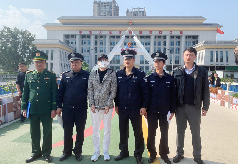 z5277836154547_c7e256d377b70b7c28f234192dbbce8f.jpg -0