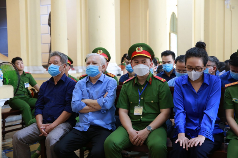 Bị cáo “ngây thơ” không biết mình phạm tội gì mà đề nghị mức án cao -0