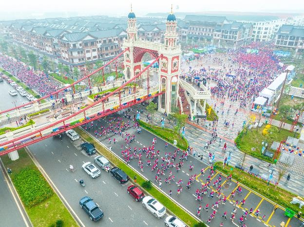 Hàng chục nghìn người “cháy” hết mình tại sự kiện vì môi trường “Ngày hội Xanh” -0