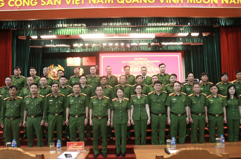 Tập huấn nghiệp vụ kiểm định nước thải cho 350 CBCS hệ lực lượng Cảnh sát phòng chống tội phạm về môi trường. -0