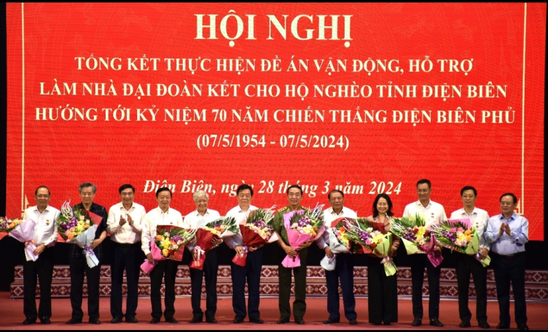 Tổng kết Đề án vận động, hỗ trợ làm nhà Đại Đoàn Kết cho người nghèo tỉnh Điện Biên -0