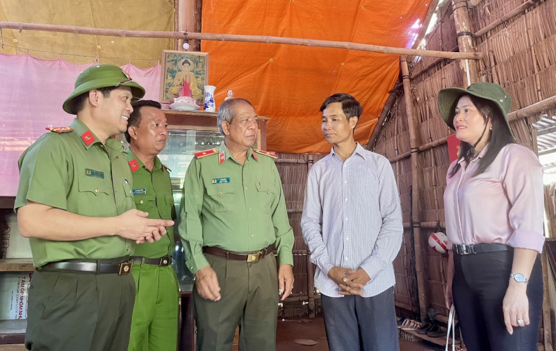 Bộ Công an khảo sát, triển khai xây dựng 1.290 căn nhà tặng người dân tại tỉnh Trà Vinh -0
