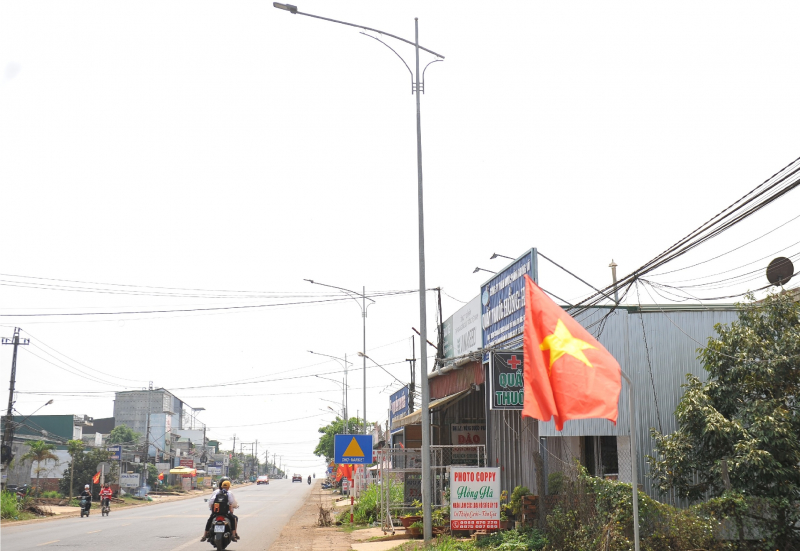 Dự án đèn chiếu sáng tiền tỷ nhưng “không chịu sáng” -0