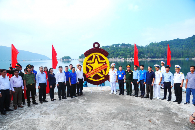 Phú Yên tổ chức lễ tri ân tưởng niệm liệt sĩ ở bến Vũng Rô -0