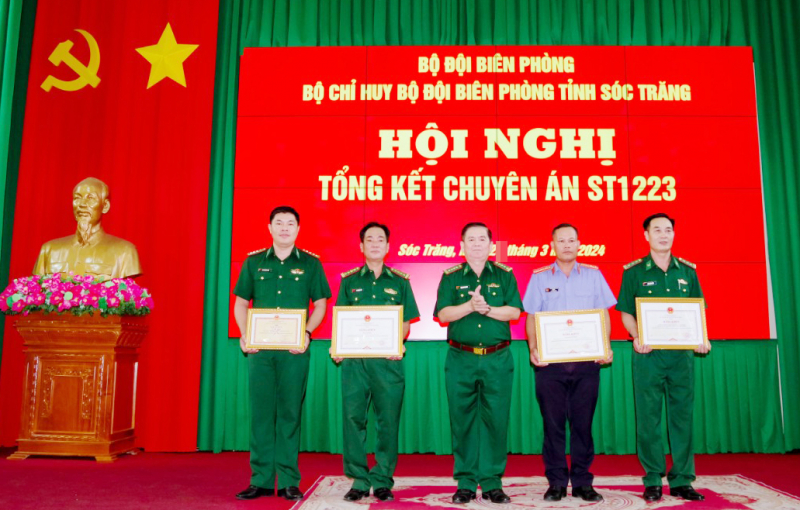 Khởi tố đối tượng mua bán người dưới 16 tuổi -0