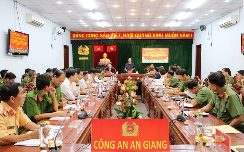 Đề ra nhiều giải pháp trong ứng phó với các nguy cơ đe dọa an ninh kinh tế tại An Giang -0