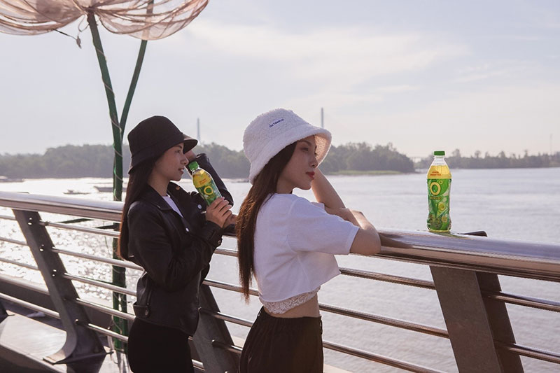 Nhiều bạn trẻ “trốn” nóng ở Đà Lạt, Đà Nẵng để giải nhiệt cuộc sống trước hè -0