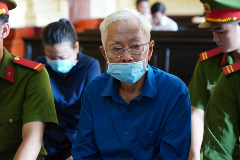 Cựu Tổng giám đốc Ngân hàng DAB Trần Phương Bình lại án chồng án -0