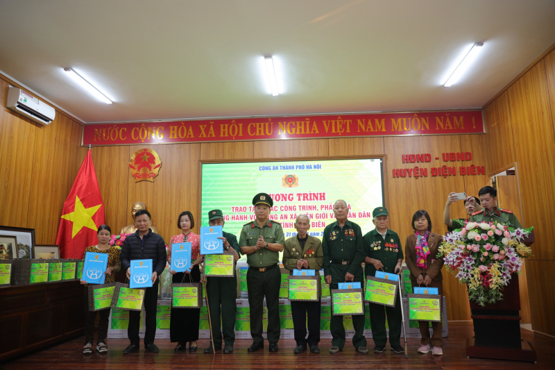 Tuổi trẻ Công an Thủ đô hướng về miền đất Điện Biên lịch sử -0