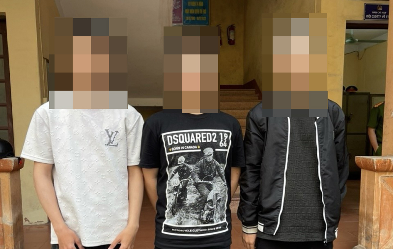 Khởi tố vụ án bốc đầu xe máy, quay clip đăng trên mạng xã hội -0