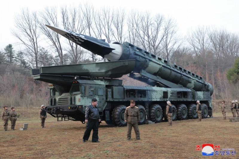 Triều Tiên tuyên bố phóng thành công tên lửa đạn đạo tầm trung thế hệ mới -0