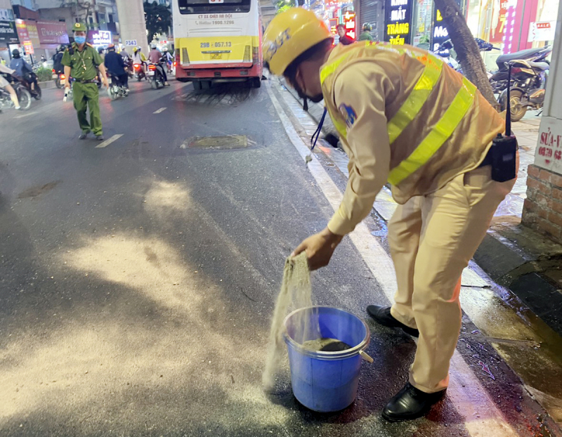 b4ef5ba9-02c6-4f24-92da-27292c3dab56.jpg -0