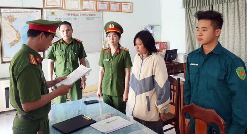 Bắt tạm giam “nữ quái” lừa 2 người chiếm đoạt 2,7 tỷ đồng -0