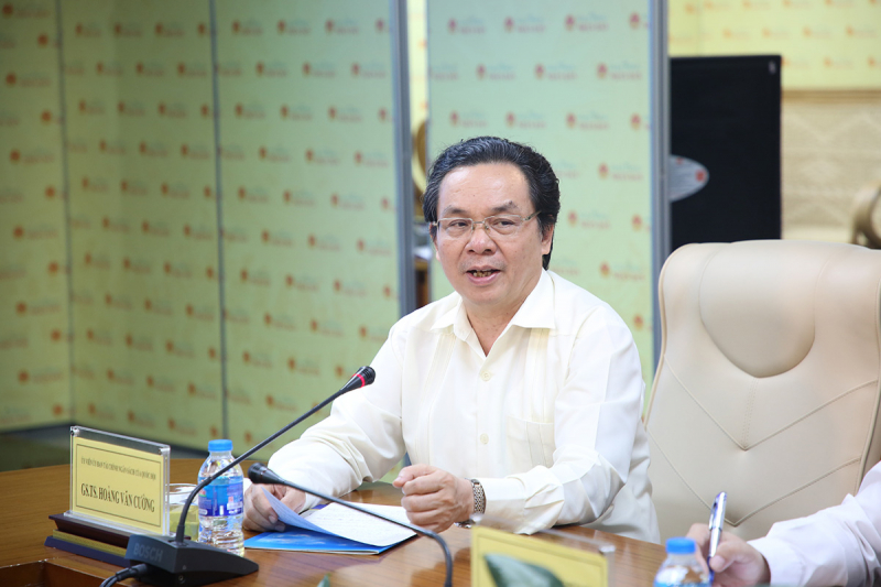 Việc Nhà nước định giá sách giáo khoa không cản trở xã hội hóa mà còn tạo ra sự cạnh tranh lành mạnh -0