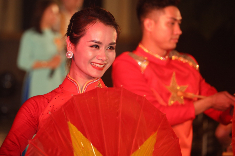 Nghệ sĩ Công an “Hát mãi khúc quân hành”: Sôi động và đầy sức trẻ -7