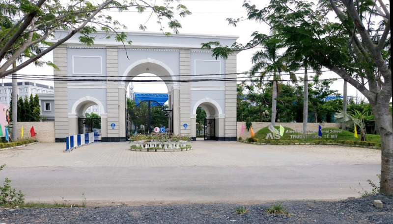 Nhiều giáo viên Trường quốc tế Mỹ vẫn chưa nhận đủ lương nên nghỉ -0