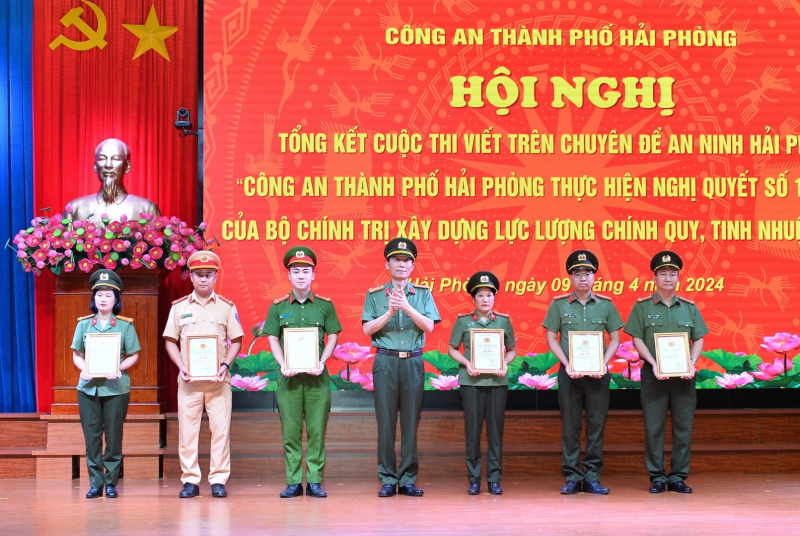 Phát động cuộc Cuộc thi ảnh nghệ thuật “Công an Hải Phòng-Vì nhân dân phục vụ, vì bình yên thành phố” -0