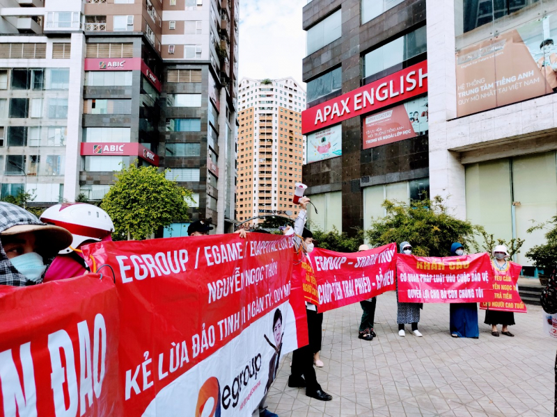 Rủi ro cao khi đóng tiền học phí theo gói dài hạn -0