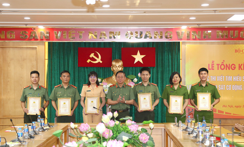 Góp phần khẳng định vai trò quan trọng của lực lượng Cảnh sát cơ động -0