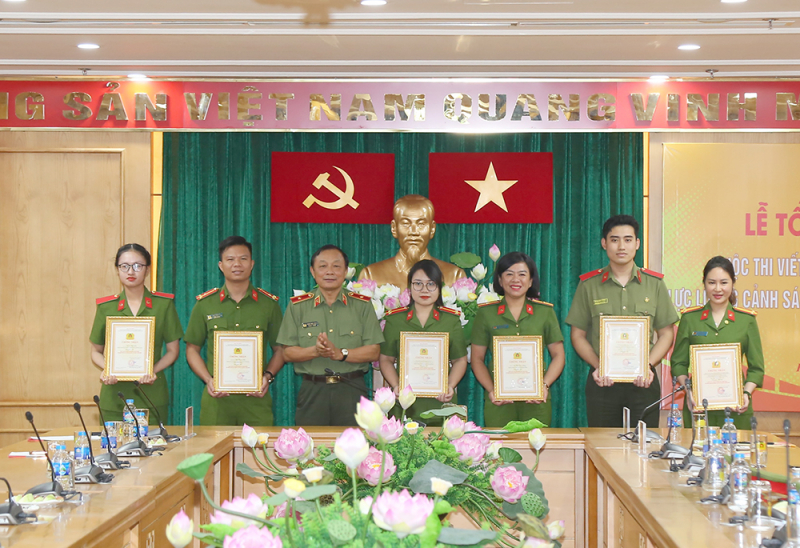 Góp phần khẳng định vai trò quan trọng của lực lượng Cảnh sát cơ động -1