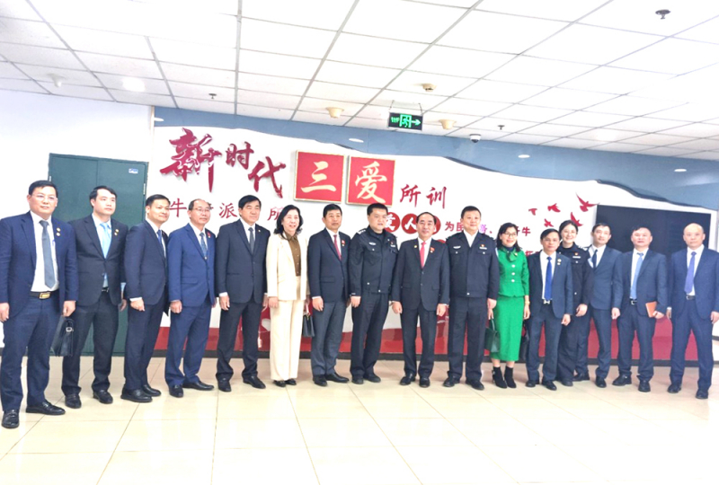 Thứ trưởng Trần Quốc Tỏ thăm, làm việc với một số đơn vị thuộc Bộ Công an Trung Quốc -0