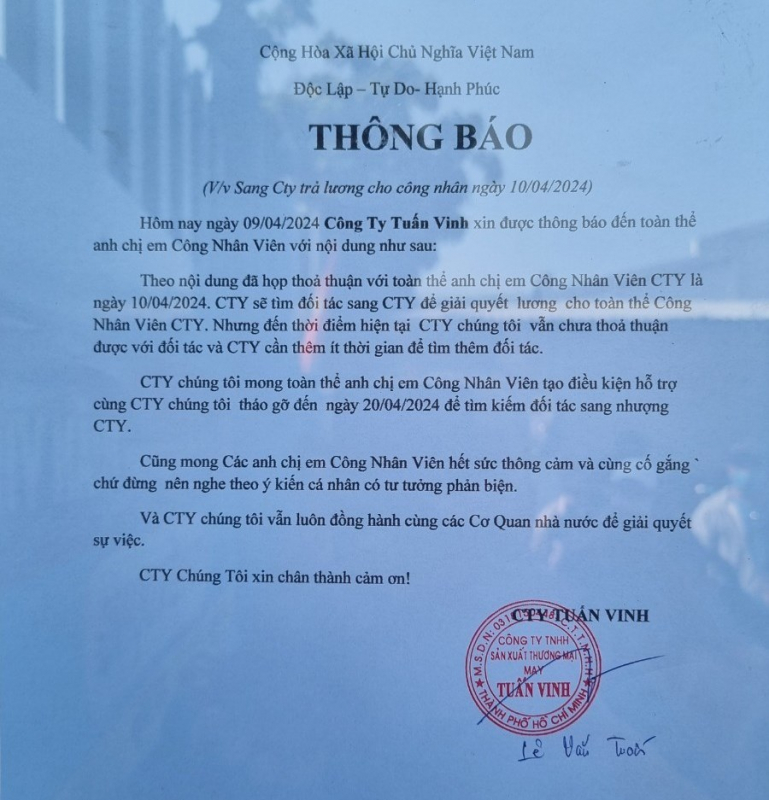 Công nhân đội nắng đến đòi nợ lương công ty có giám đốc là người bán căn tin  -0