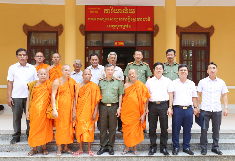 Cục An ninh nội địa chúc Tết Chol Chnam Thmay tại Sóc Trăng -0